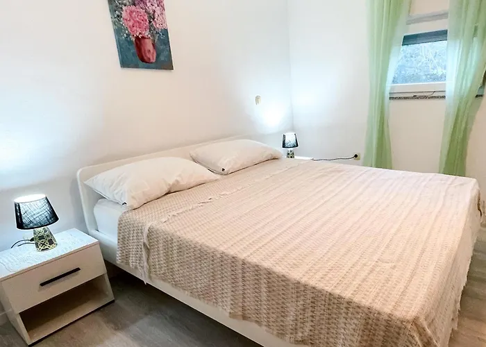 Apartament Danica